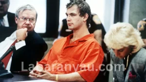 Jeffrey Lionel Dahmer Biography, Early Life, Facts, Serial Killer, Story, Crimes, Cannibals, Victims, Case Details