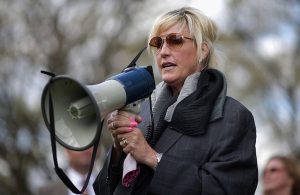 Erin Brockovich Biography
