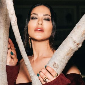 Sunny Leone Biography