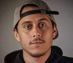 Canserbero Biography