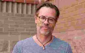 Guy Pearce Discography