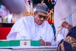 Muhammadu Buhari Biography, Wikipedia, Age, Early Life, Education, Career, Military Head of State, Democratic Presidency, National Challenges, Controversies, Personal Life, Wife, Children, Awards, Net Worth, Honours, Legacy