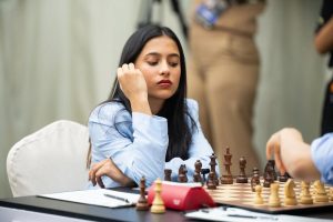 Divya Deshmukh Biography, Wikipedia, Age, Early life, Stats, Chess Career, Net Worth, Parents, Personal Life, Ratings, Achievements, Interests, Hobbies, Personality, Instagram