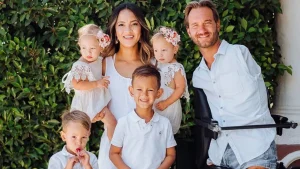 Nick Vujicic Biography, Wiki, Age, Education, Career, Books, Net Worth, Family, Achievements, Awards, Facts, Latest Update, Instagram