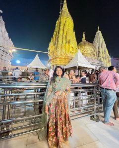 Priya Saroj Biography, Wiki, Age, Early Life, Education, Political Career, Engagement with Cricketer, Husband, Family, Net Worth, Facts, Instagram