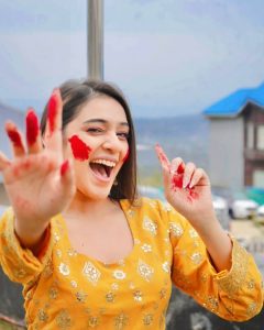 RJ Mahvash Biography, Wikipedia, Height, Age, Early Life, Education, Career, Family, Religion, Husband, Real Name, Net Worth, Latest News, Videos, Photos, Blogs, Instagram