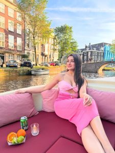 Shefali Bagga Biography, Wiki, Age, Height, Boyfriend, Family, Career, News, Net Worth, Awards, Facts, Instagram Photos and Videos