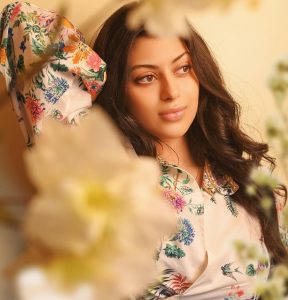 Zanai Bhosle Biography, Wiki, Height, Age, Birth, Education, Songs, Boyfriend, Family, Photos, Videos, Latest, Net Worth, Instagram