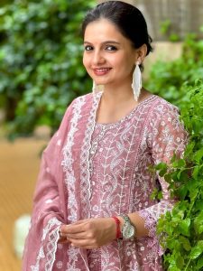 Giaa Manek Biography, Actress, Wiki, Age, Career, Husband, Boyfriend, Family, Net Worth, Facts, Instagram Instagram photos and videos