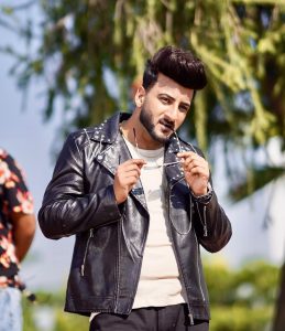 Shehbaz Badesha (Bigg Boss 19) Biography, Wiki, Age, Career, Family, Brother, Sister, Net Worth, Facts, Instagram Photos and Videos