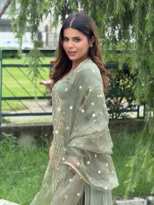 Geet Goraya Biography, Wikipedia, Age, Family, Career, Net Worth, Cars, Boyfriend, Unknown Facts, Instagram Photos and Videos
