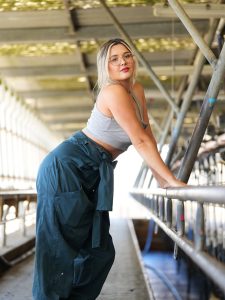 Layla Kelly Biography, Wikipedia, Height, Weight, Age, Ethnicity, Boyfriend, Family, Career, OnlyFans, Net Worth, Salary, Awards, Instagram Photos and Videos